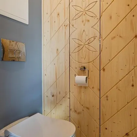 Noclegi domek Dom wakacyjny *